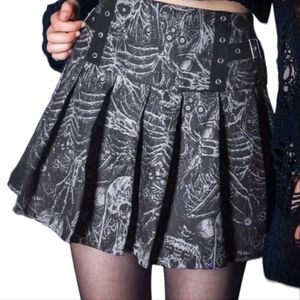 🖤 3/$45 NWT Shein Romwe Goth Skull Pleated Skirt